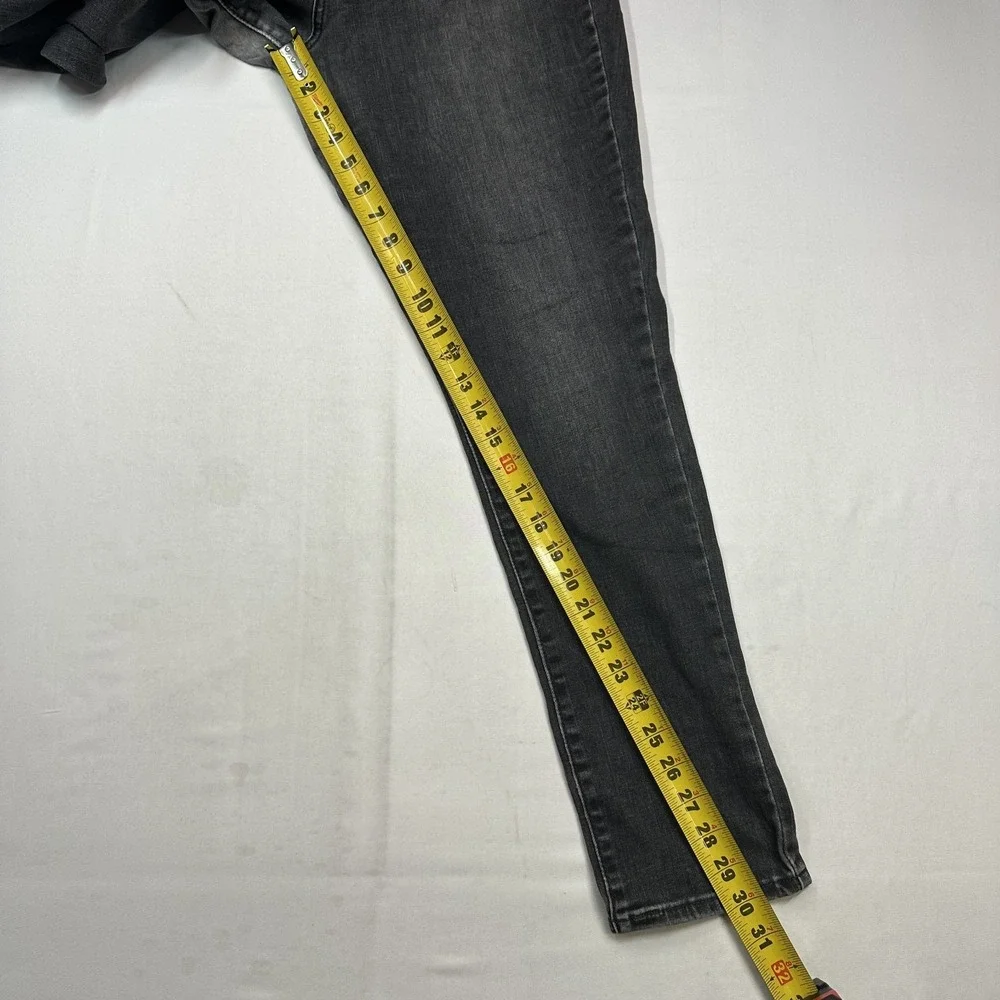 Levi's 721 Women's High‎ Rise Skinny Jeans Size 33 Waterless Stretch Denim Black